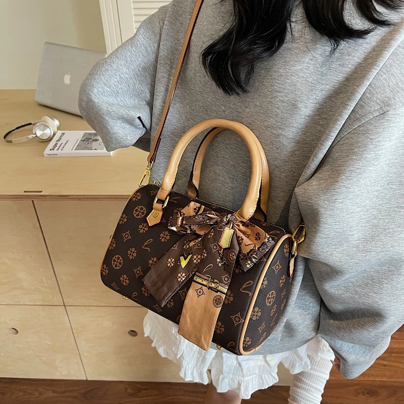 Bolsa de Ombro de Couro Luxuos - Luxury Lifestyle Handbags avaliação e preço