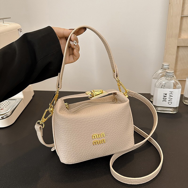 Bolsa Transversal de Couro Lux - Luxury Lifestyle Handbags avaliação e preço